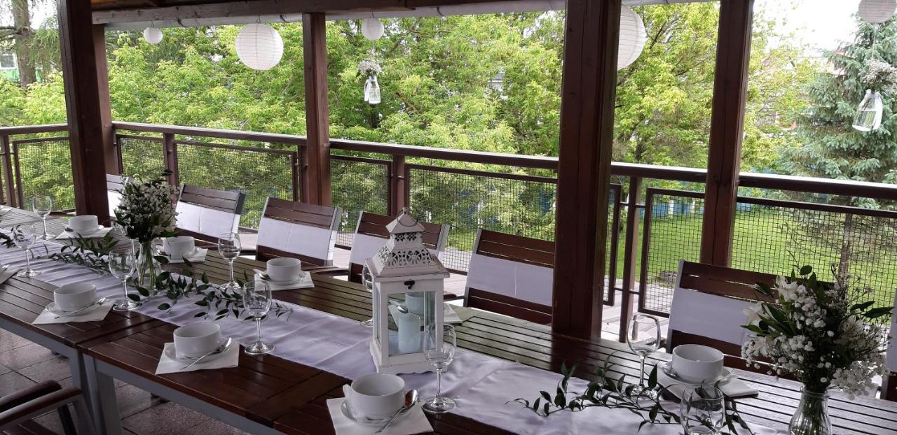 Hotel Preveza Спишска-Нова-Вес Экстерьер фото